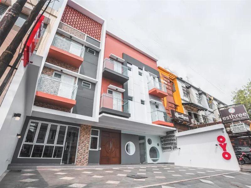 Super Oyo 1487 Residence Khoe Jakarta Exterior foto