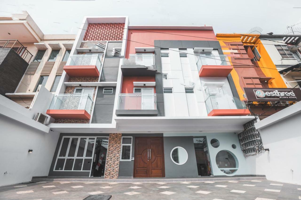 Super Oyo 1487 Residence Khoe Jakarta Exterior foto